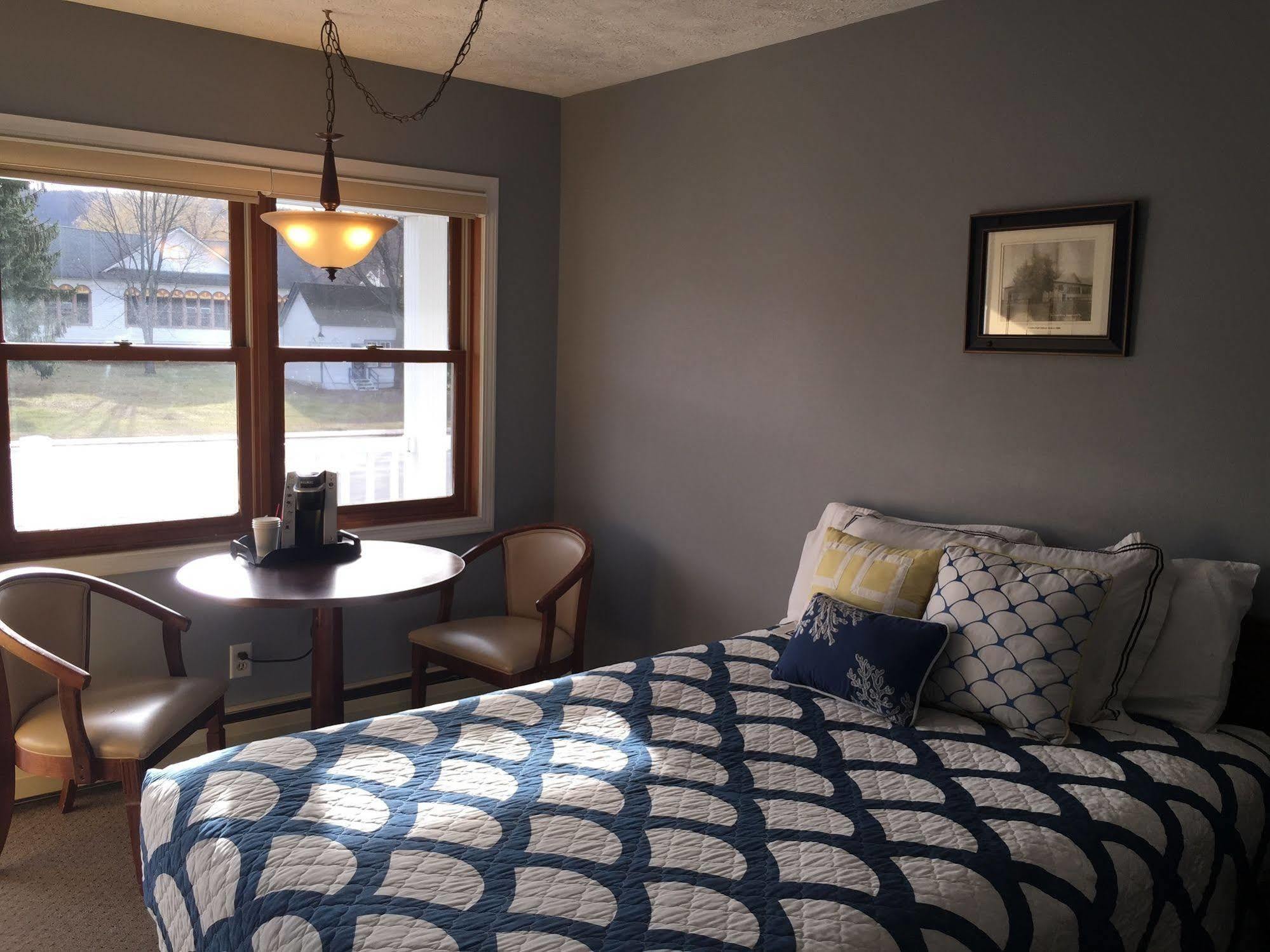 Empire Lakeshore Inn Eksteriør bilde